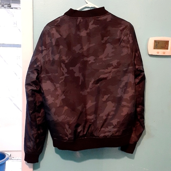 DEADPOOL BOMBER JACKET WITH CAMO DETAILS - Picture 2 of 5